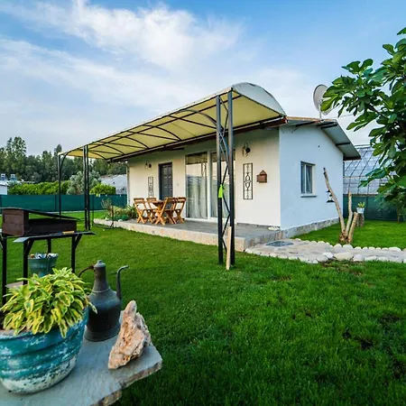 Dreamy House With A Lovely Backyard Close To The Beach In Apartmán