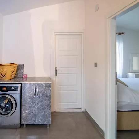 Apartmán Dreamy House With A Lovely Backyard Close To The Beach In *